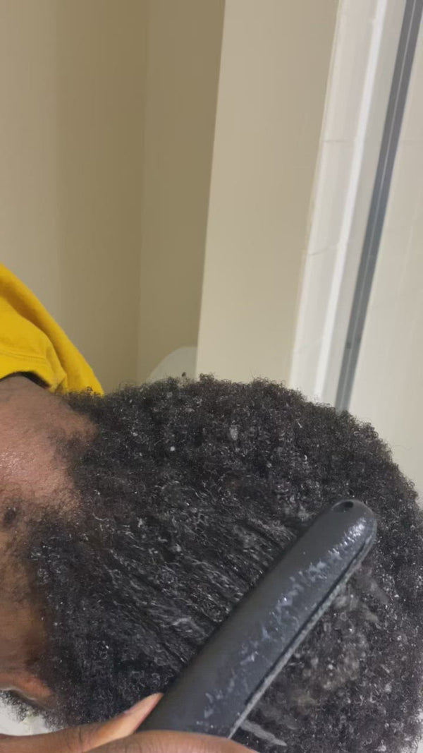 The Sonic Detangler melts tangles no matter the texture.  